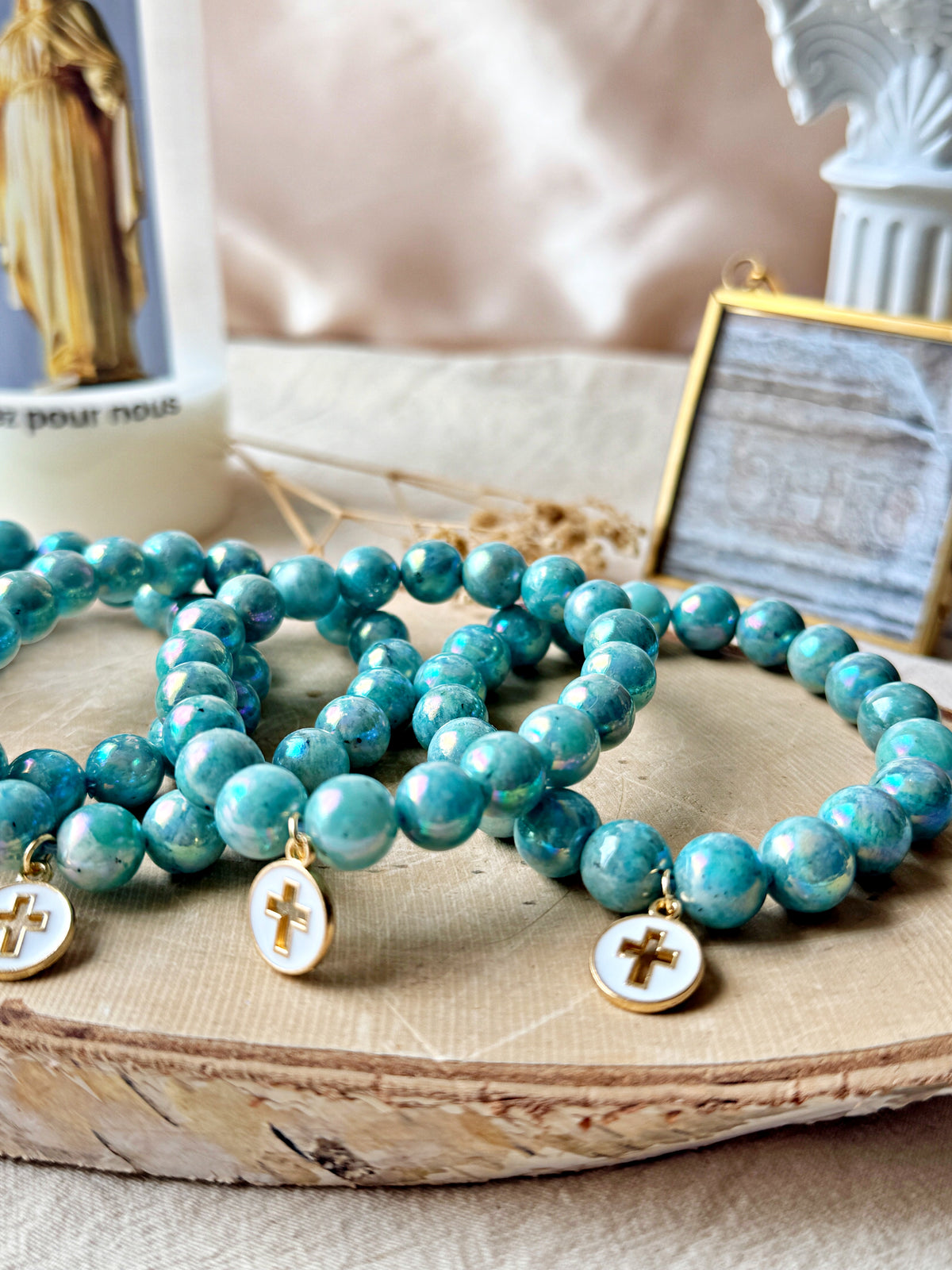 Bracelet en amazonite naturelle irisée avec croix