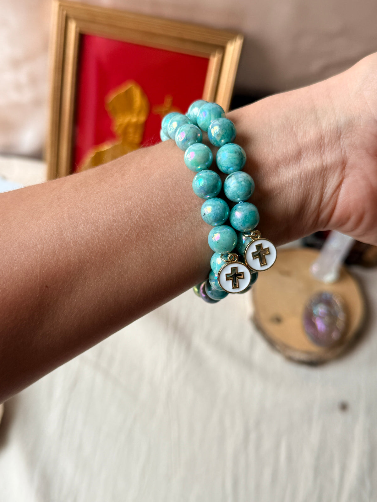 Bracelet en amazonite naturelle irisée avec croix