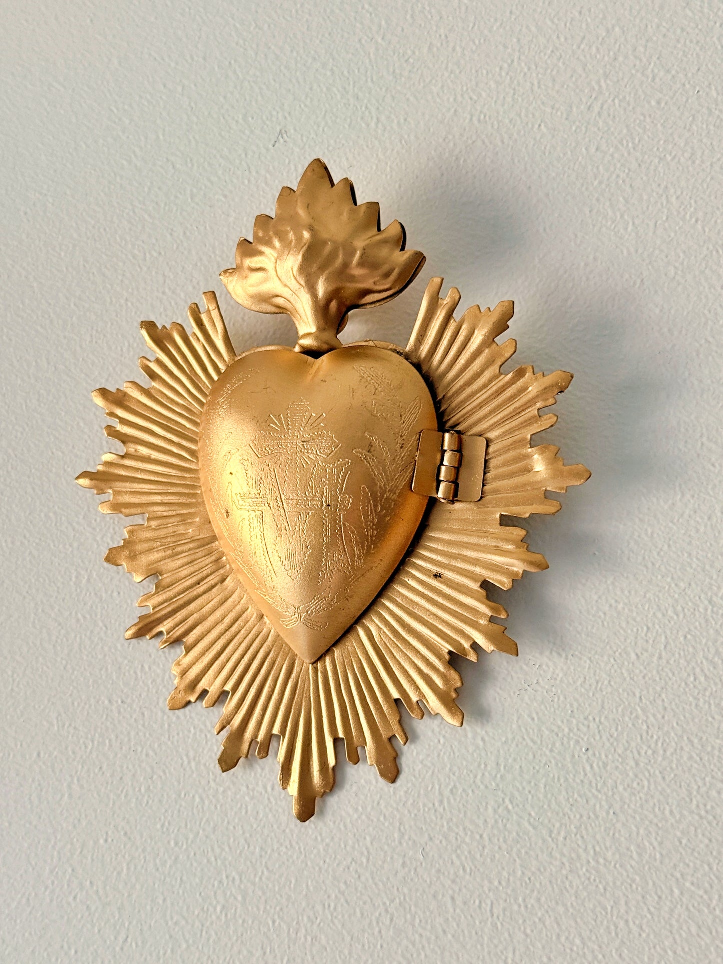 Ex Voto Cœur Sacré de Marie rayonnant ouvrant en laiton doré