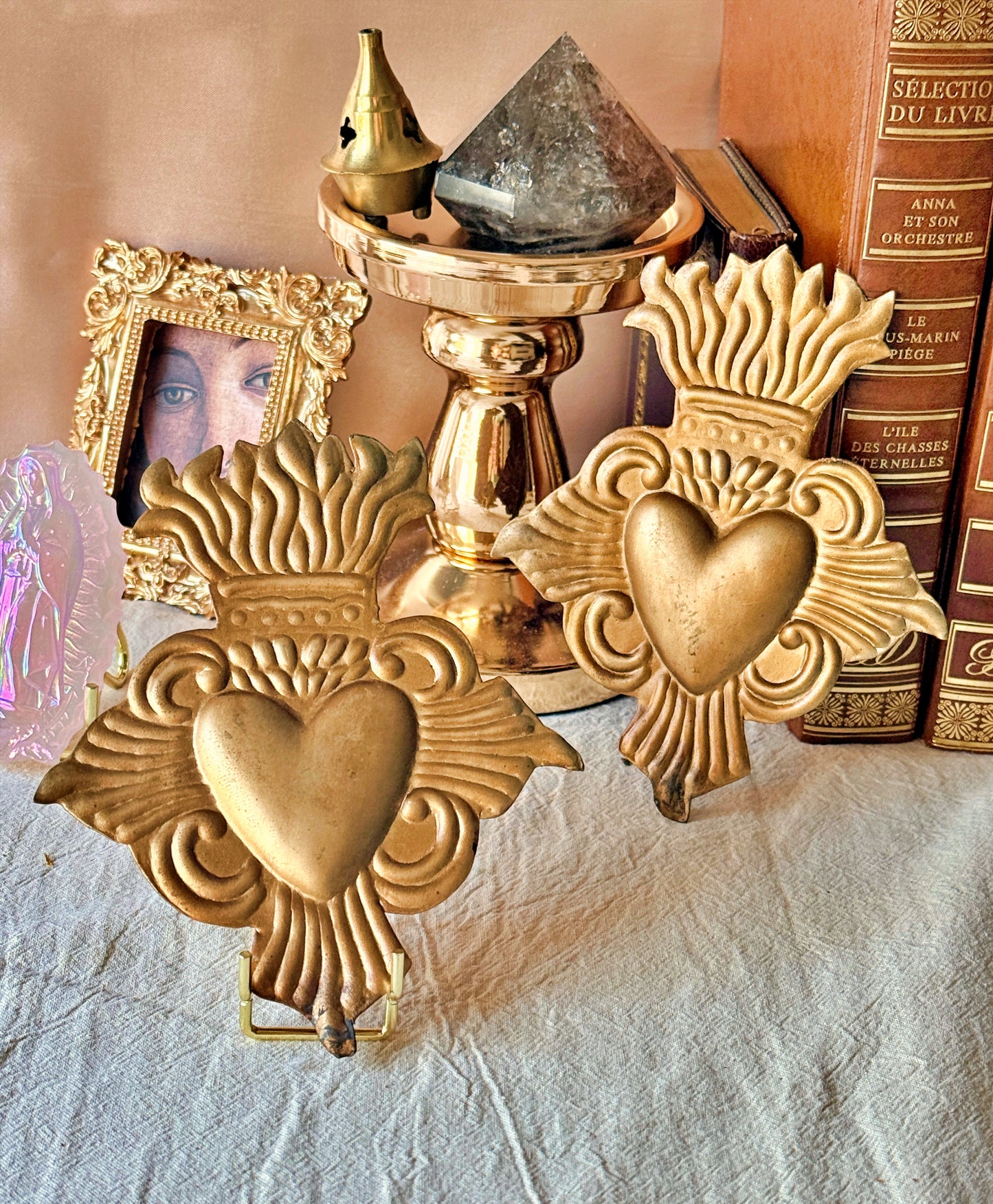 Ex Voto Cœur Sacré en croix en laiton doré