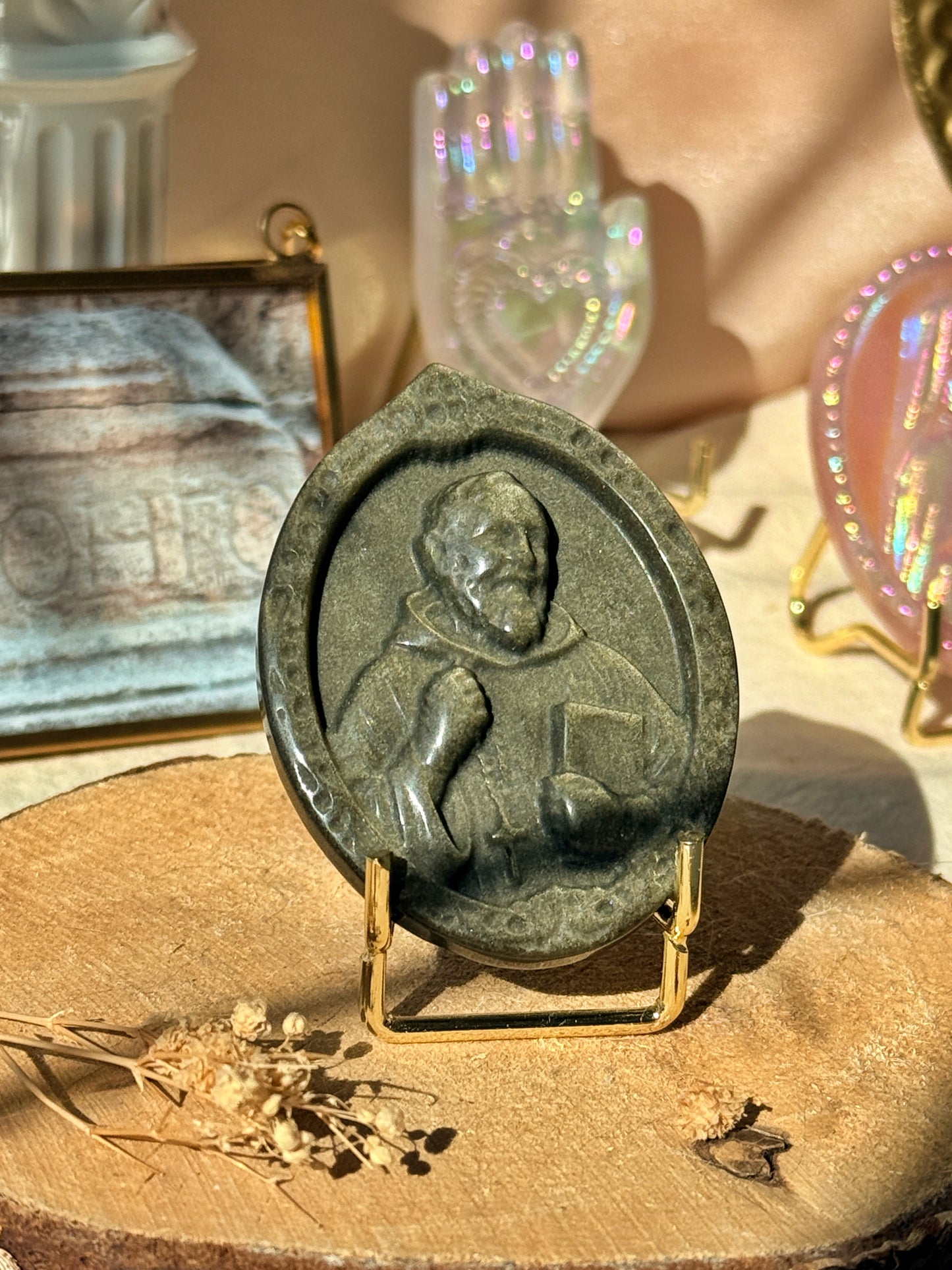 Padre Pio - Icône taillée dans de l'Obsidienne Dorée