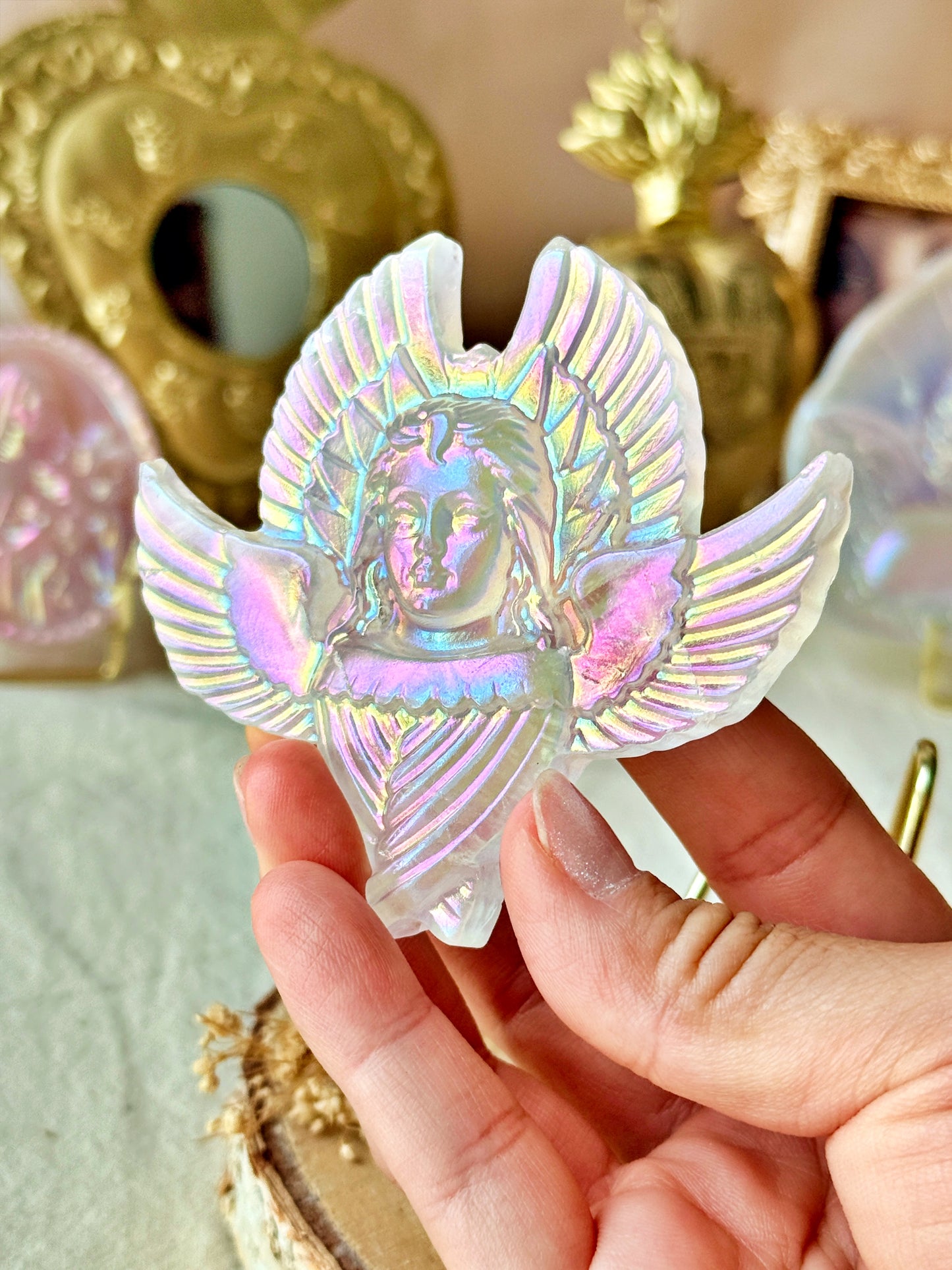 Séraphin de Fourvière en Cristal de roche irisé