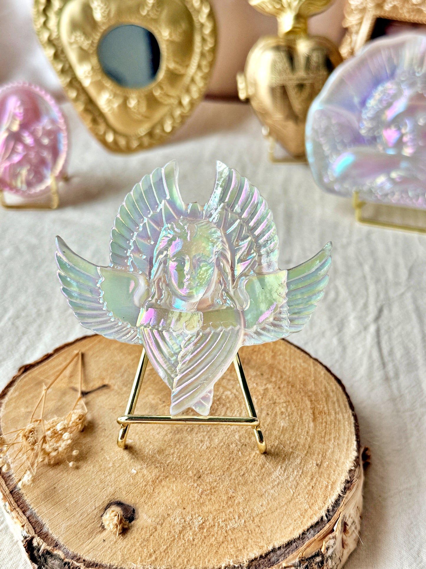 Séraphin de Fourvière en Cristal de roche irisé