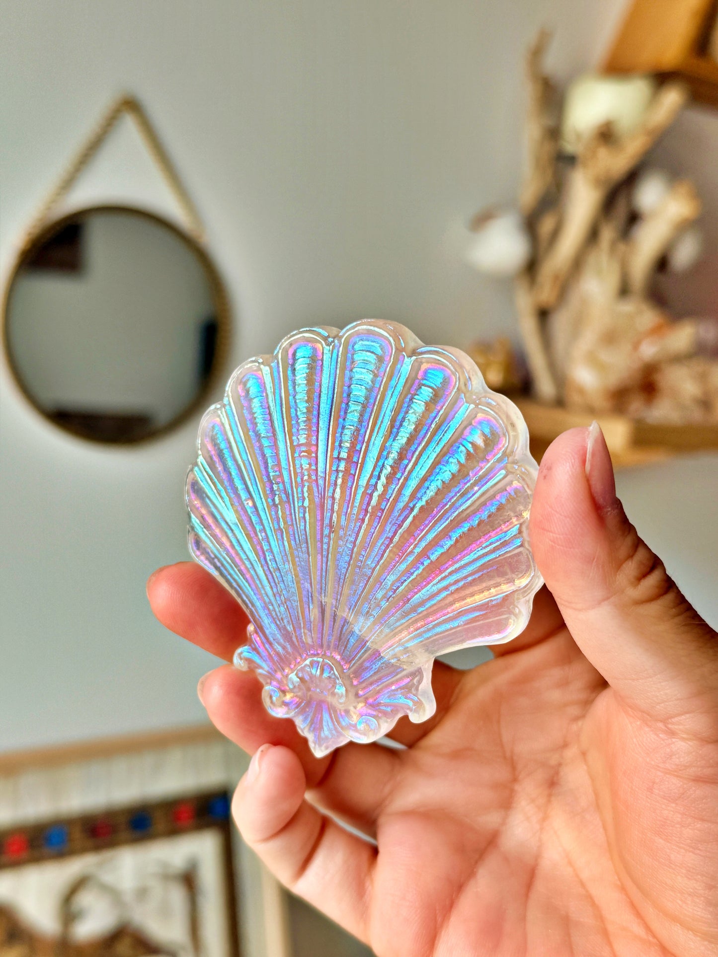 Coquille Saint-Jacques en Cristal de roche irisé au platine