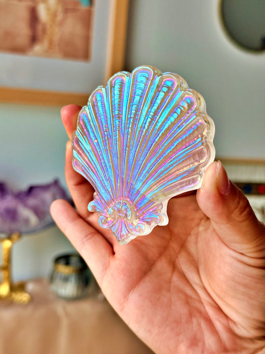 Coquille Saint-Jacques en Cristal de roche irisé au platine