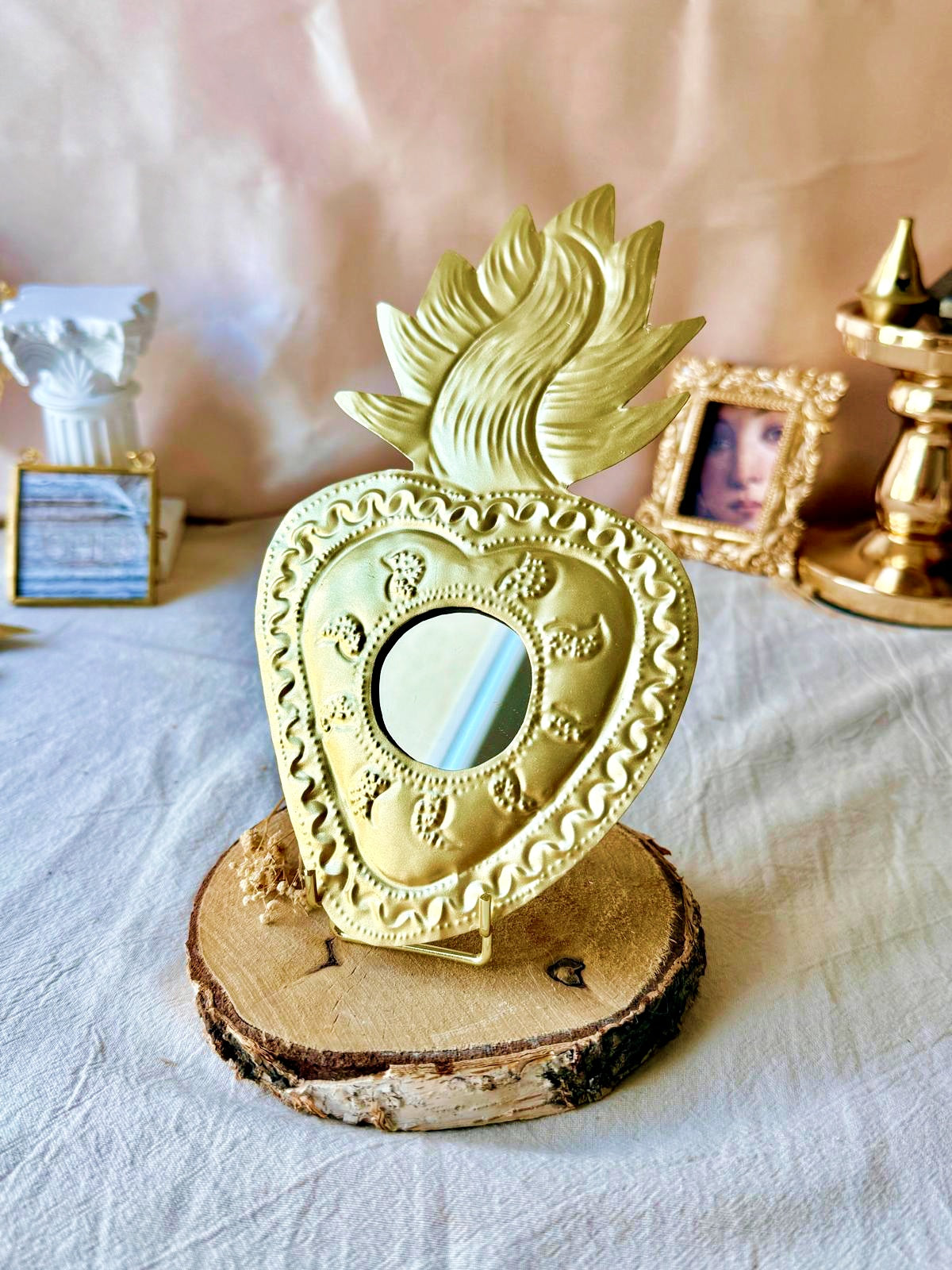 Milagro Miroir – Cœur Sacré Mexicain doré