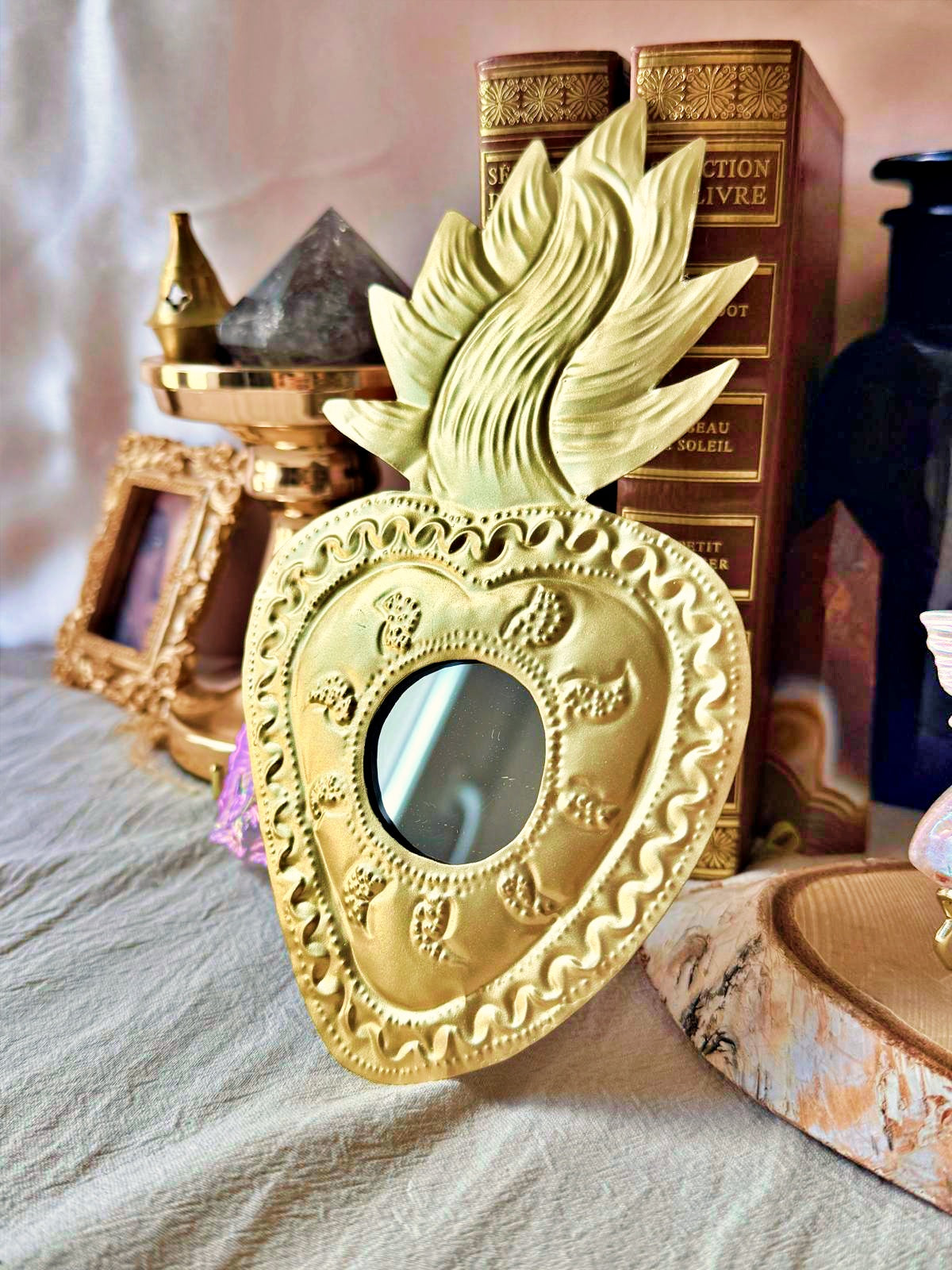 Milagro Miroir – Cœur Sacré Mexicain doré