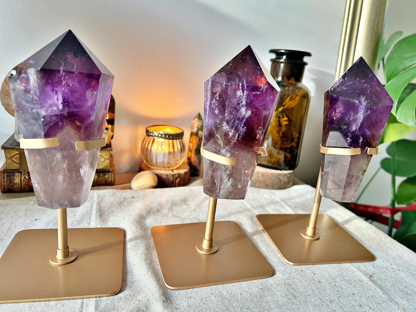 Améthystes sur trépied - Diamond shape Crystal