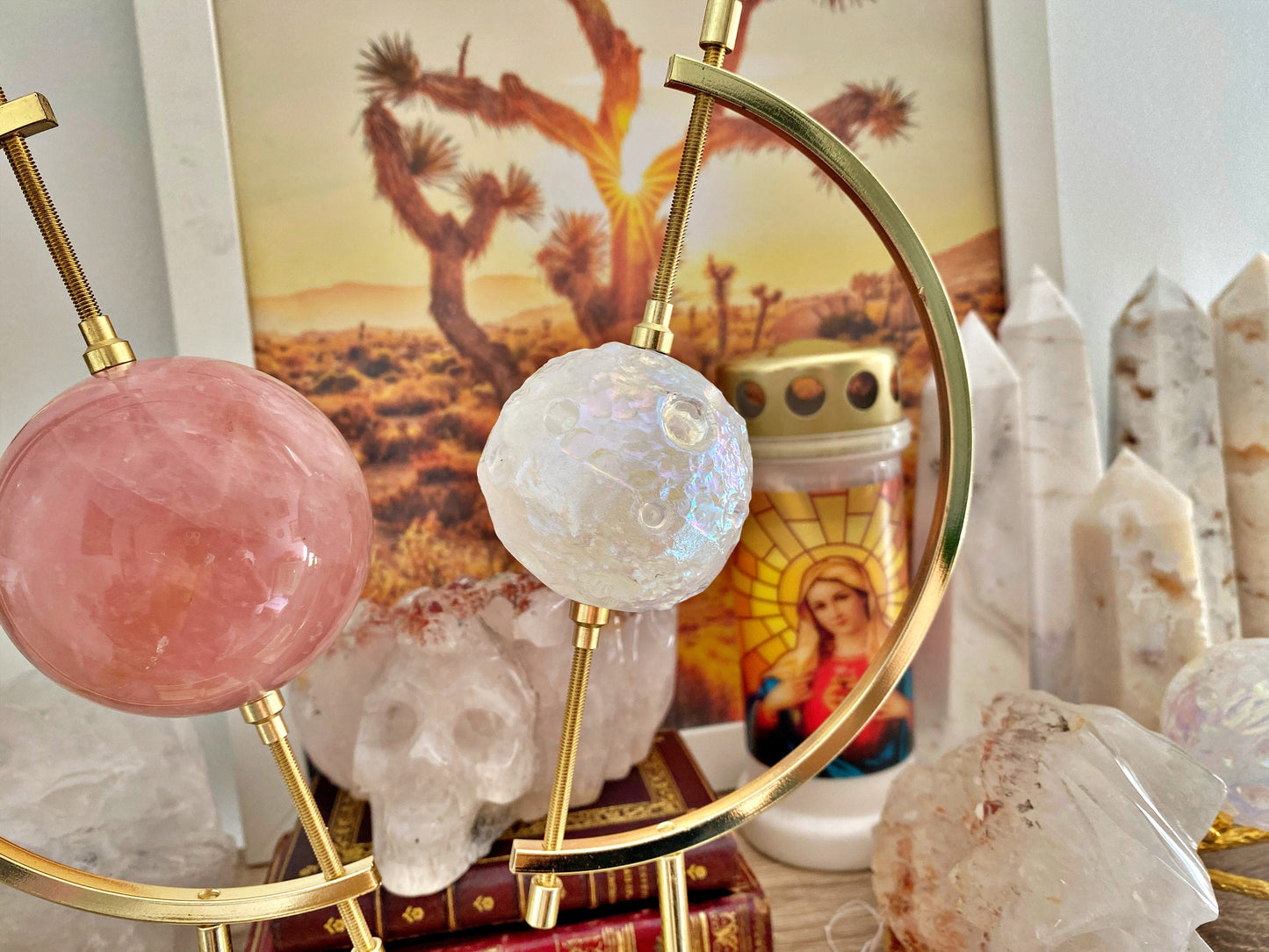 Aura Clear Crystal Sphere: Full Moon Iridescent