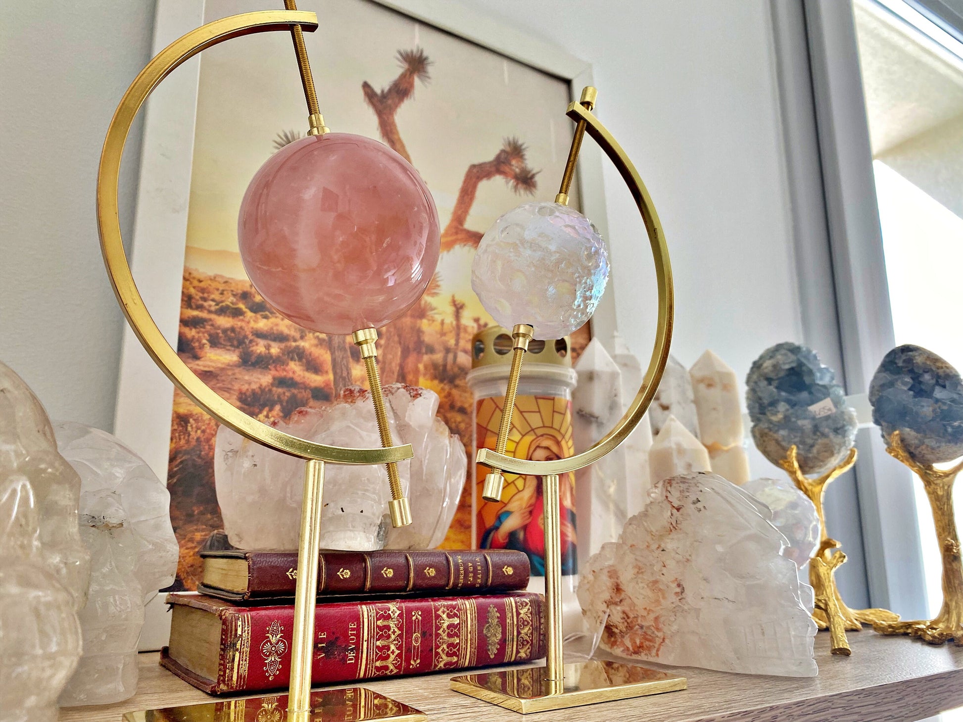 Aura Clear Crystal Sphere: Full Moon Iridescent