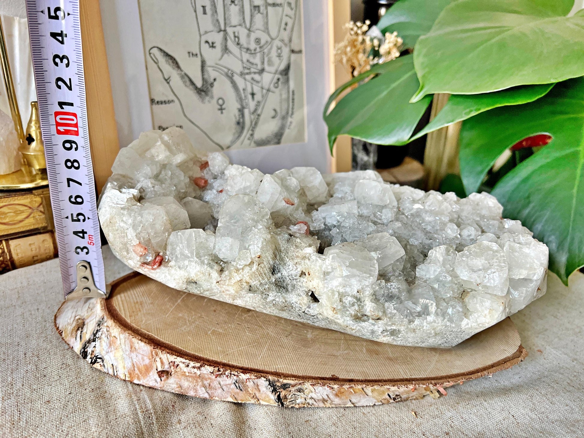 Grande pièce d’Apophyllite blanche avec inclusions de Stilbite orangée
