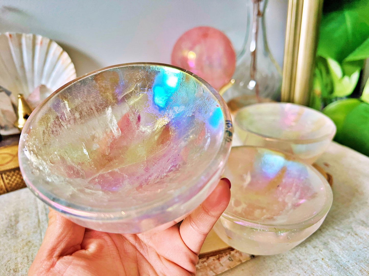 Bol en Cristal de Roche Aura - (560–600 g, 11 cm)