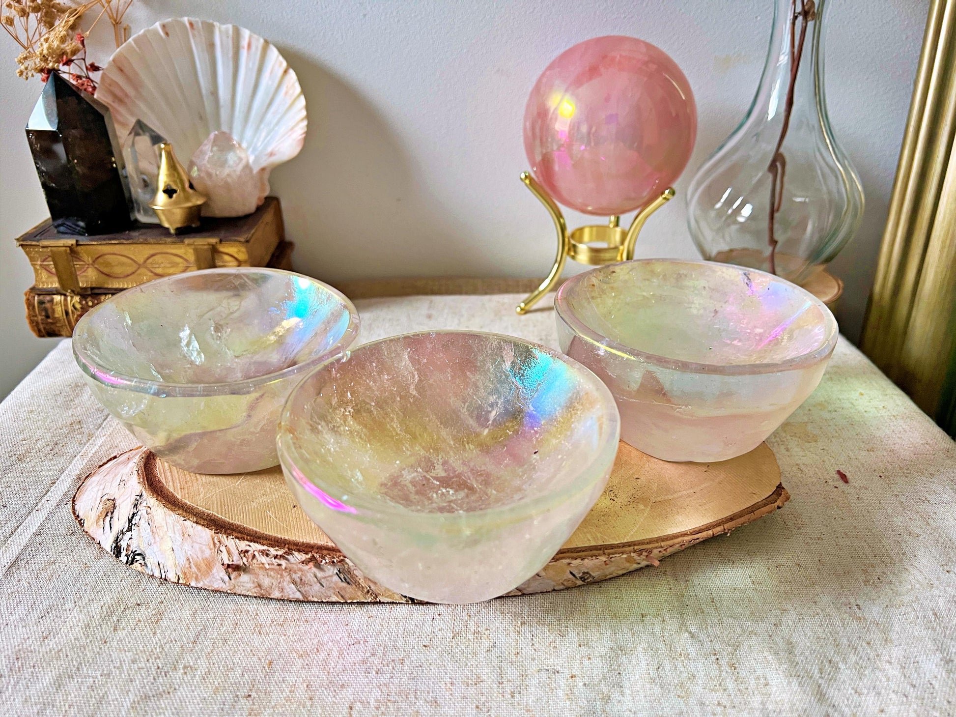 Bol en Cristal de Roche Aura - (560–600 g, 11 cm)