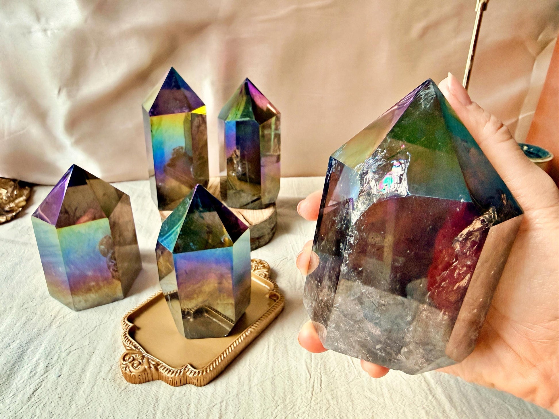 Quartz fumé aura Massif - Iridescent Crystal Decor, Mineral Specimen