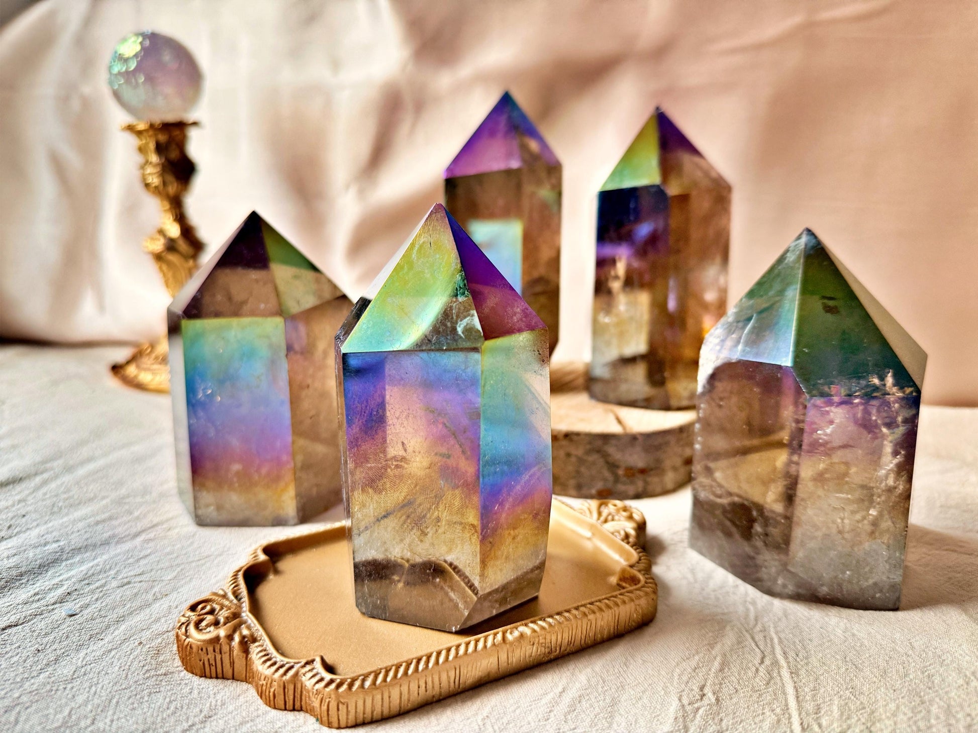 Quartz fumé aura Massif - Iridescent Crystal Decor, Mineral Specimen