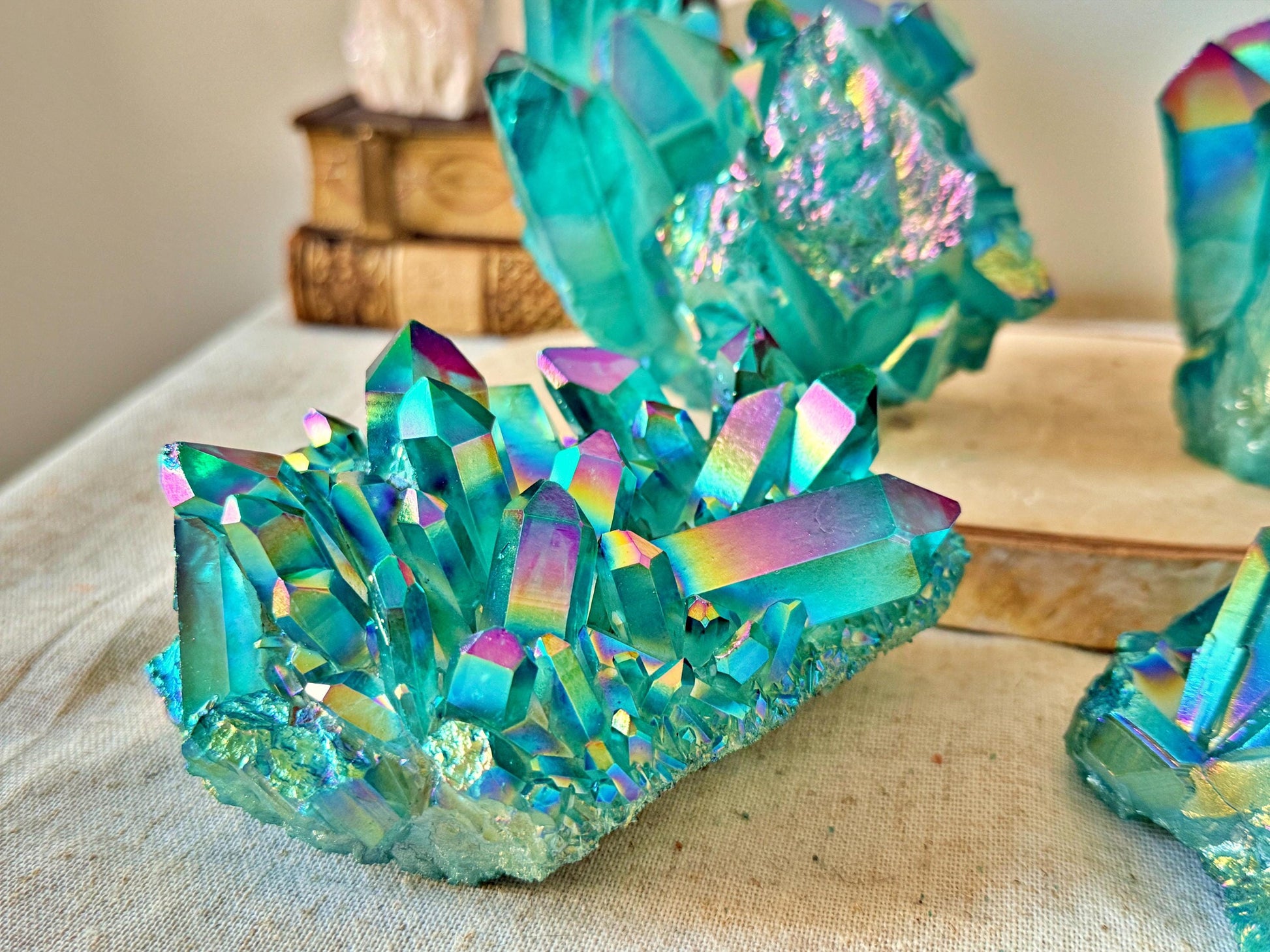 Roche XXL en Aqua Aura – grand cluster – pièce unique au choix