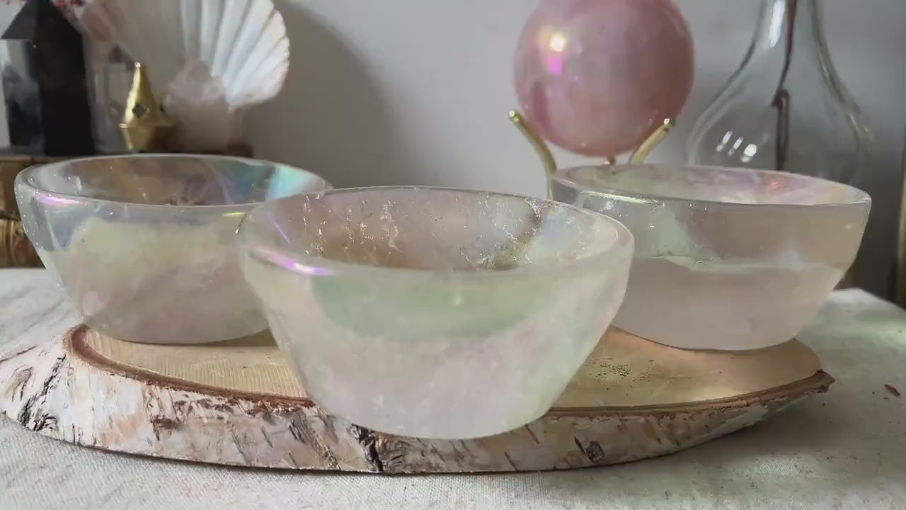 Bol en Cristal de Roche Aura - (560–600 g, 11 cm)